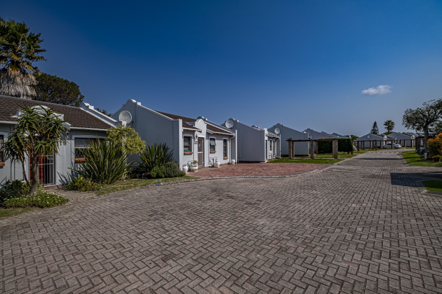 2 Bedroom Property for Sale in Kabega Park Eastern Cape